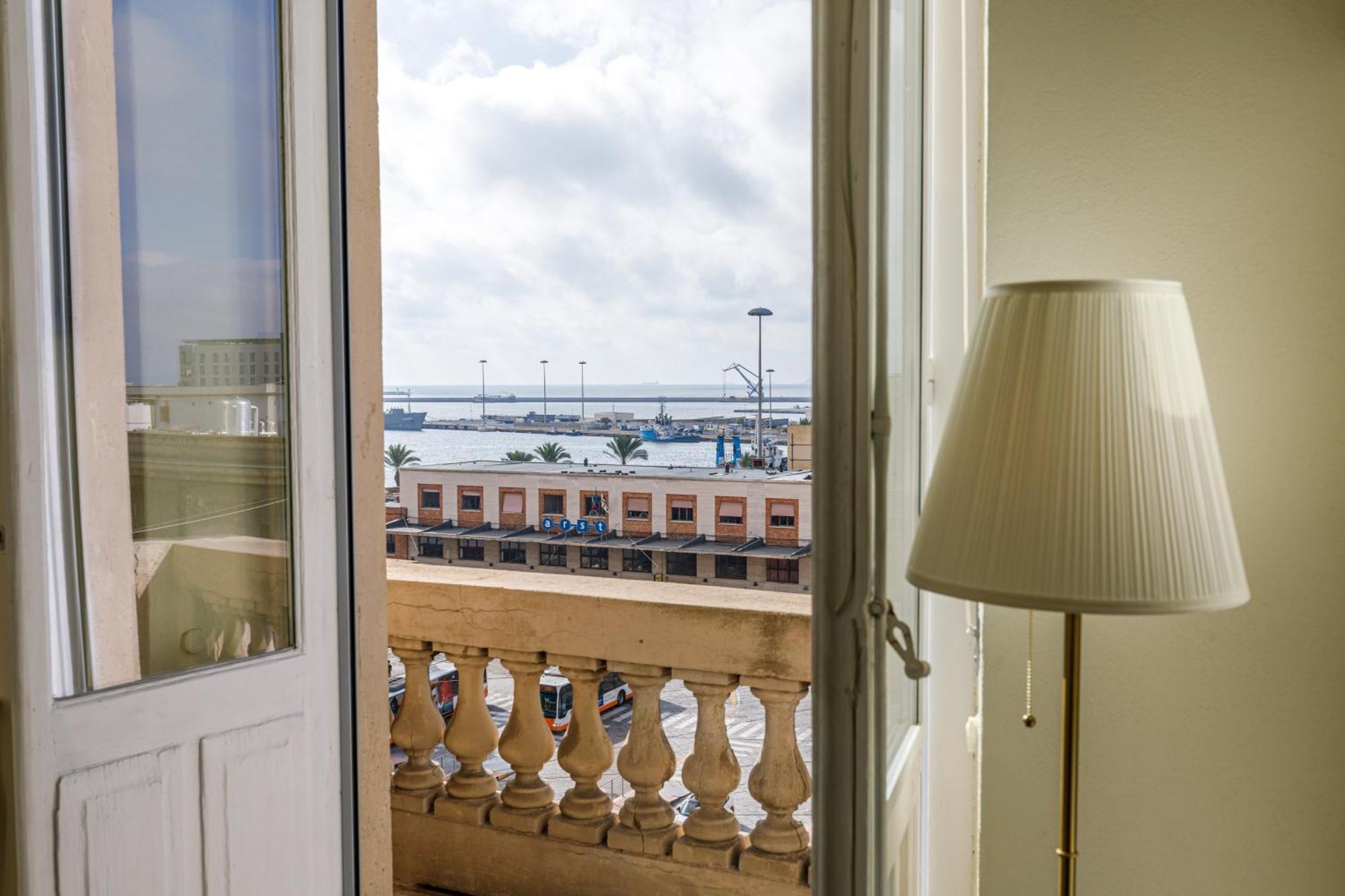 Onlyrooms V - Central & Train Station Cagliari Exterior foto